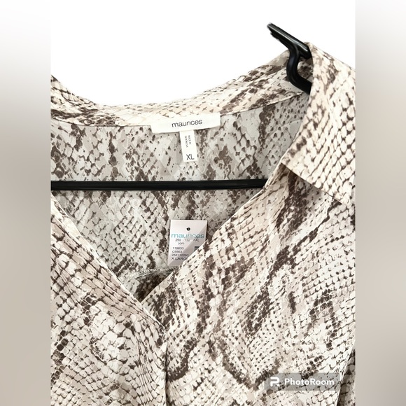 NWT Maurice’s Reptile Print Blouse - Picture 2 of 3